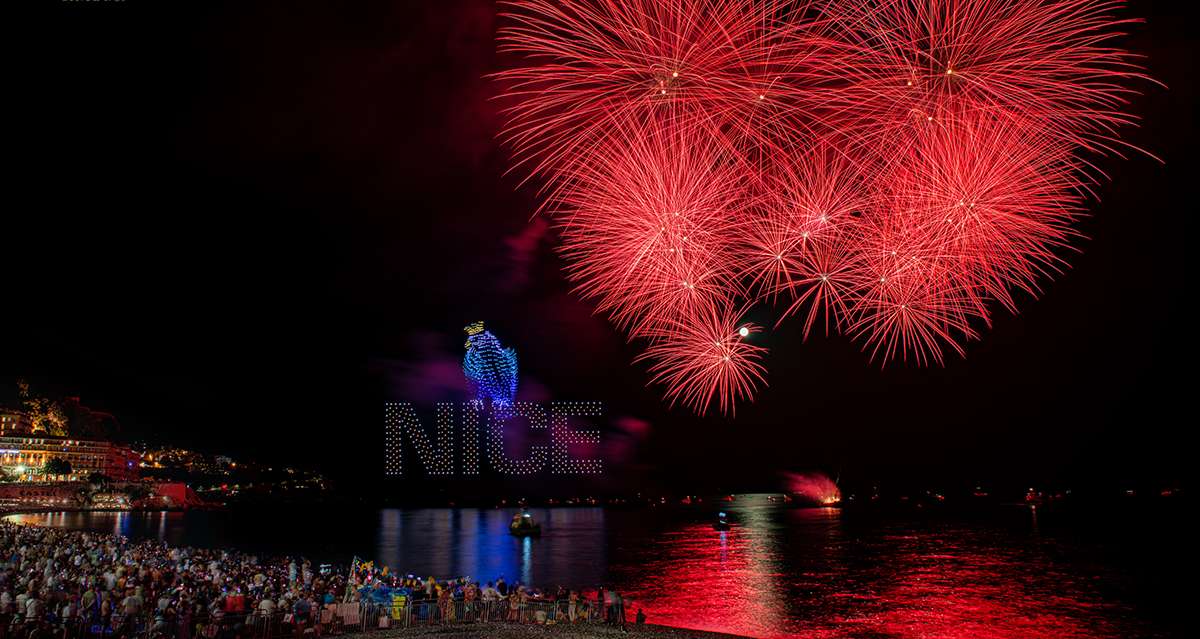 Spectacle de drone à Nice 2025